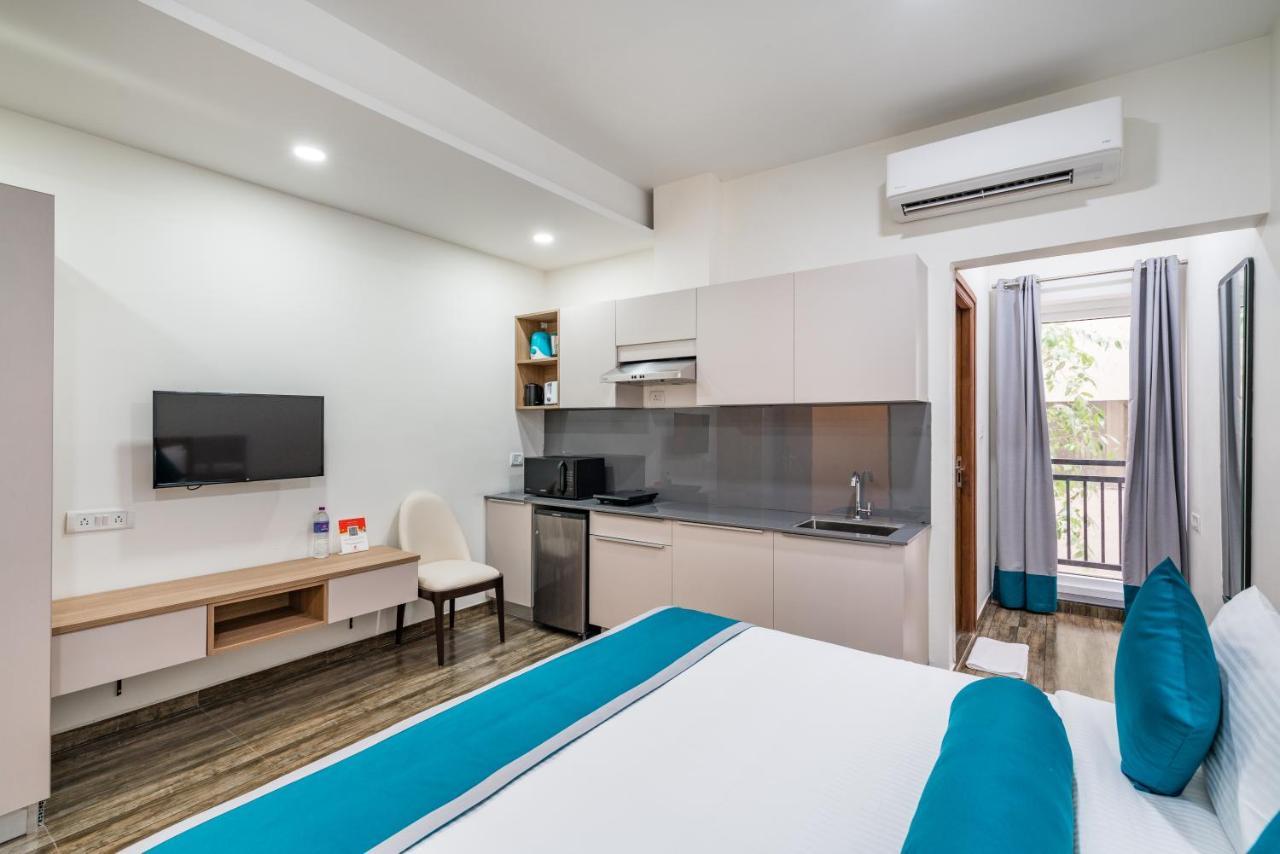 Skyla Studios & Suites - Hitech City Хайдарабад Экстерьер фото