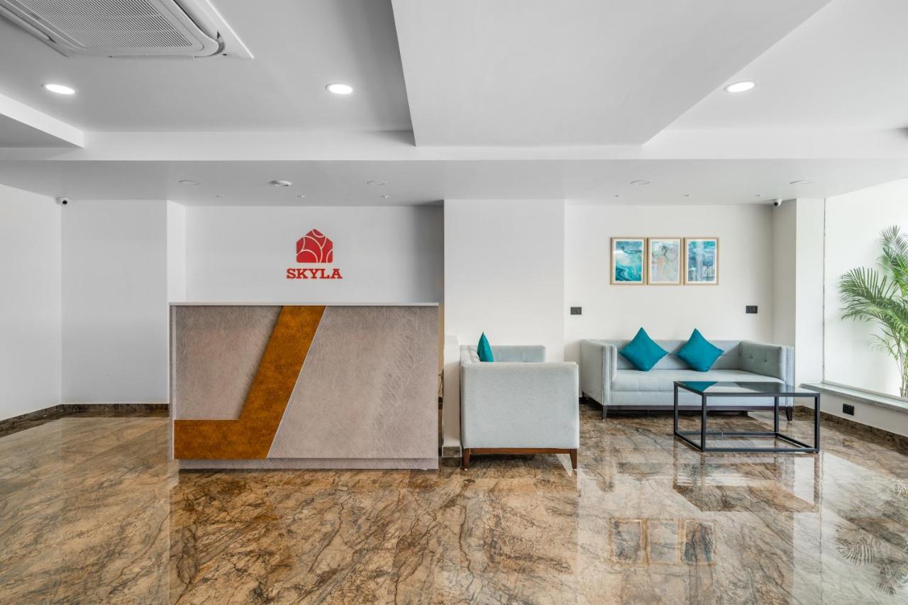 Skyla Studios & Suites - Hitech City Хайдарабад Экстерьер фото